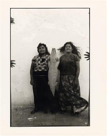 GRACIELA ITURBIDE (1942- ) Suite of 5 choice photographs from Mujeres de Juchitan.